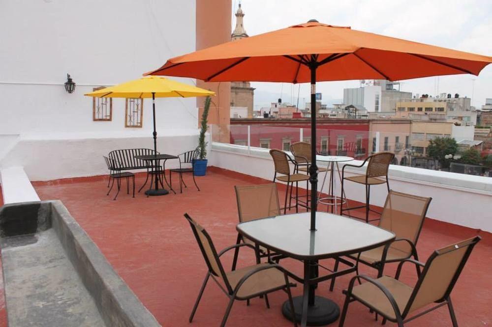 Hostal El Armario Leon Exterior photo