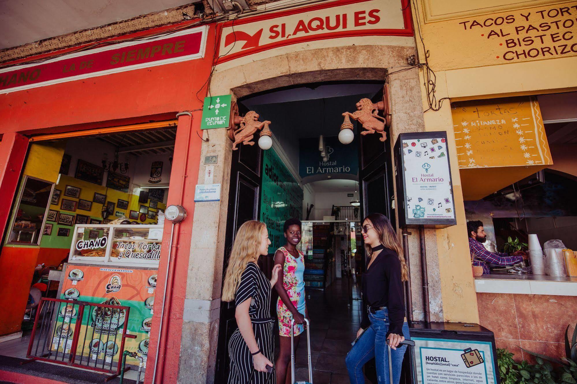 Hostal El Armario Leon Exterior photo